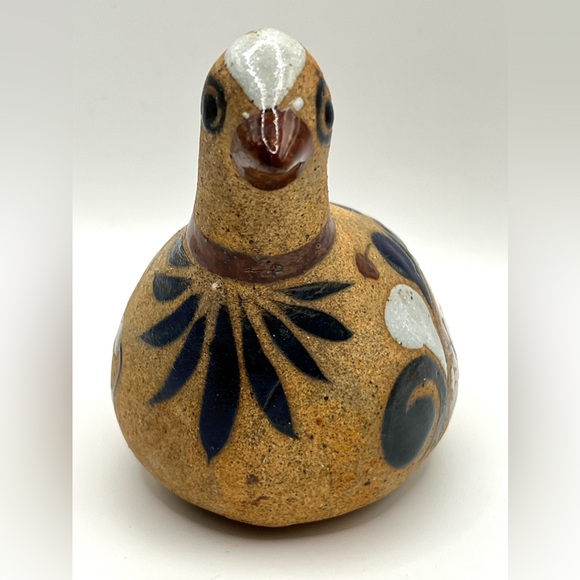 Tonala Pottery Mexican Folk Art Hand Painted Bird Figurine Floral Design 5x3x4" - Picture 5 of 10